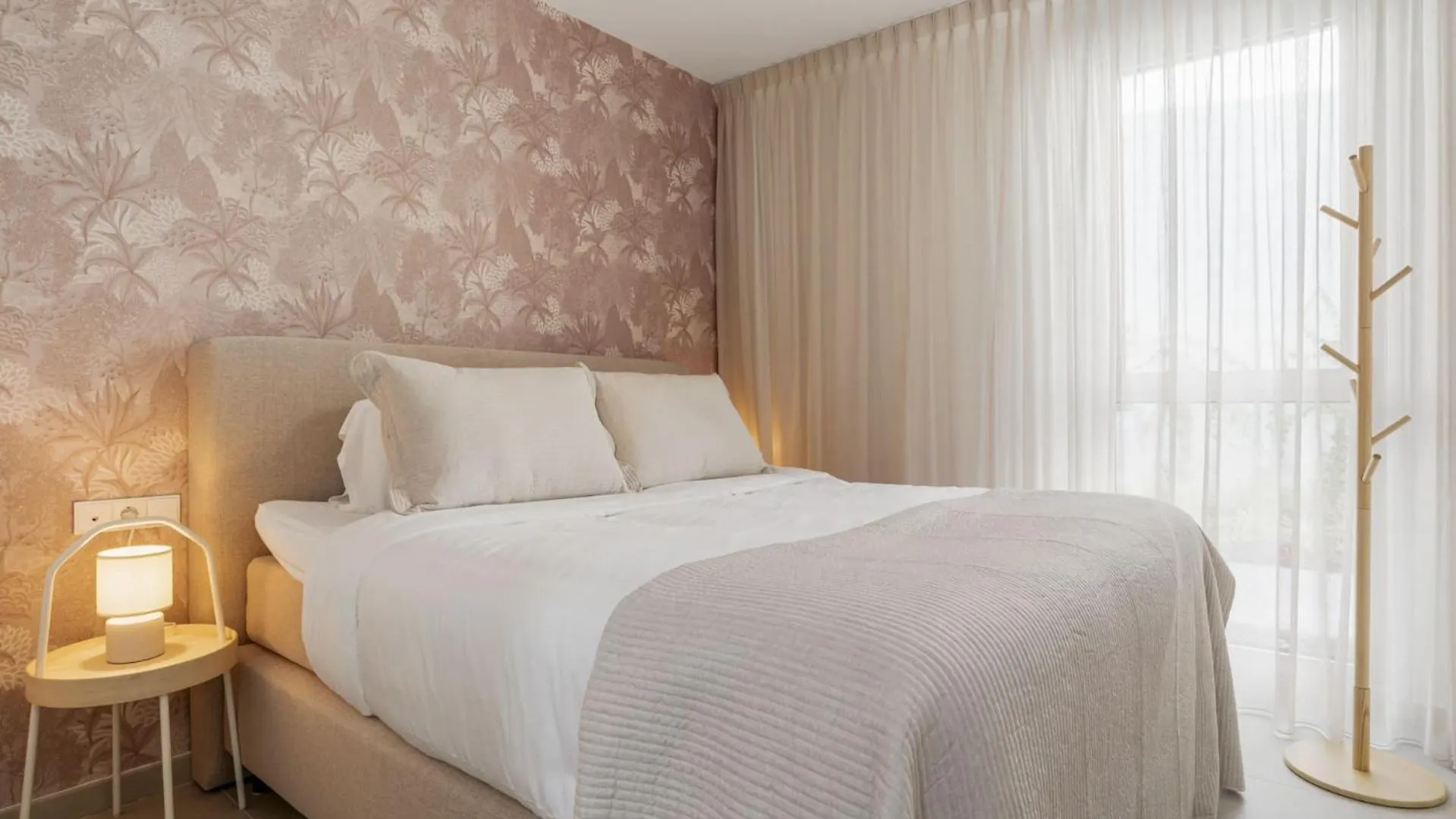 Vivi Homes - Sunshine Estepona 0*,  Spanje