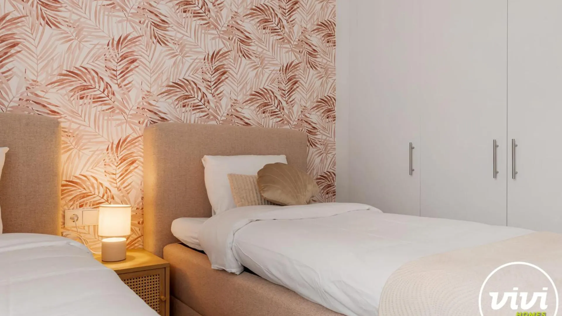 Vivi Homes - Sunshine Estepona Lejlighed